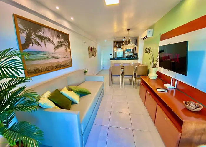 Condomínio Mediterranee Residence por Be My Guest